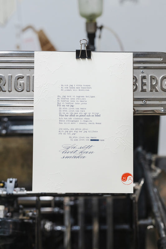 Håkan Hellström – Limiterad Letterpress-tryck med låttext – "Så sött livet kan smaka" (Handnumrerad, 300 ex)